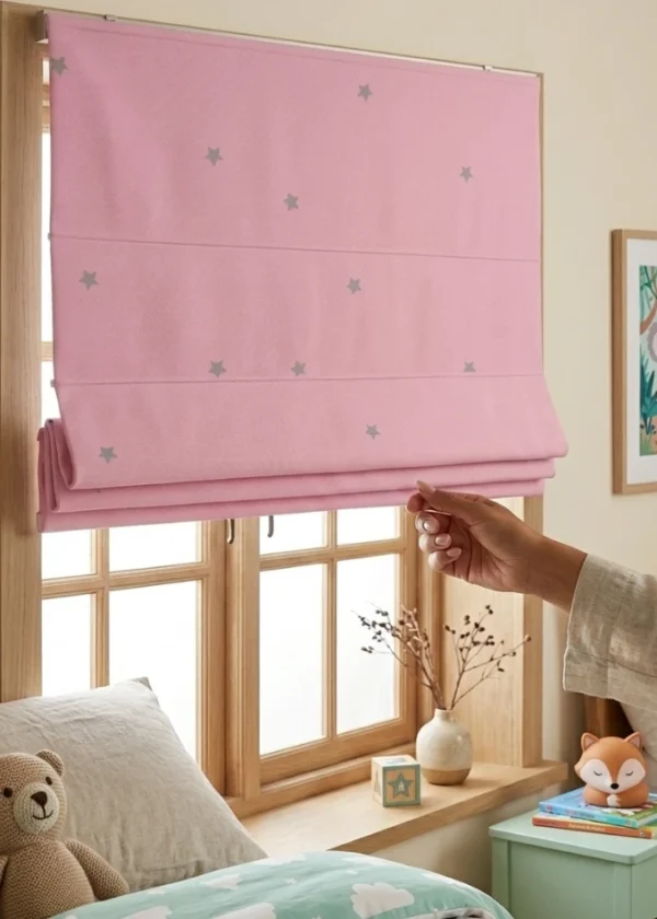 Cortinas Romanas con estrellas para Nena