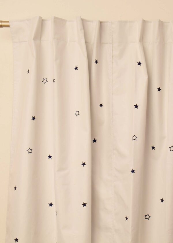 Cortinas-de-Tela-Black-Out