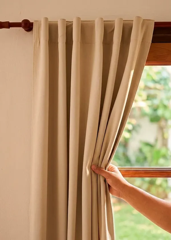Cortinas Black Out Textil a Medida + Barral de Madera